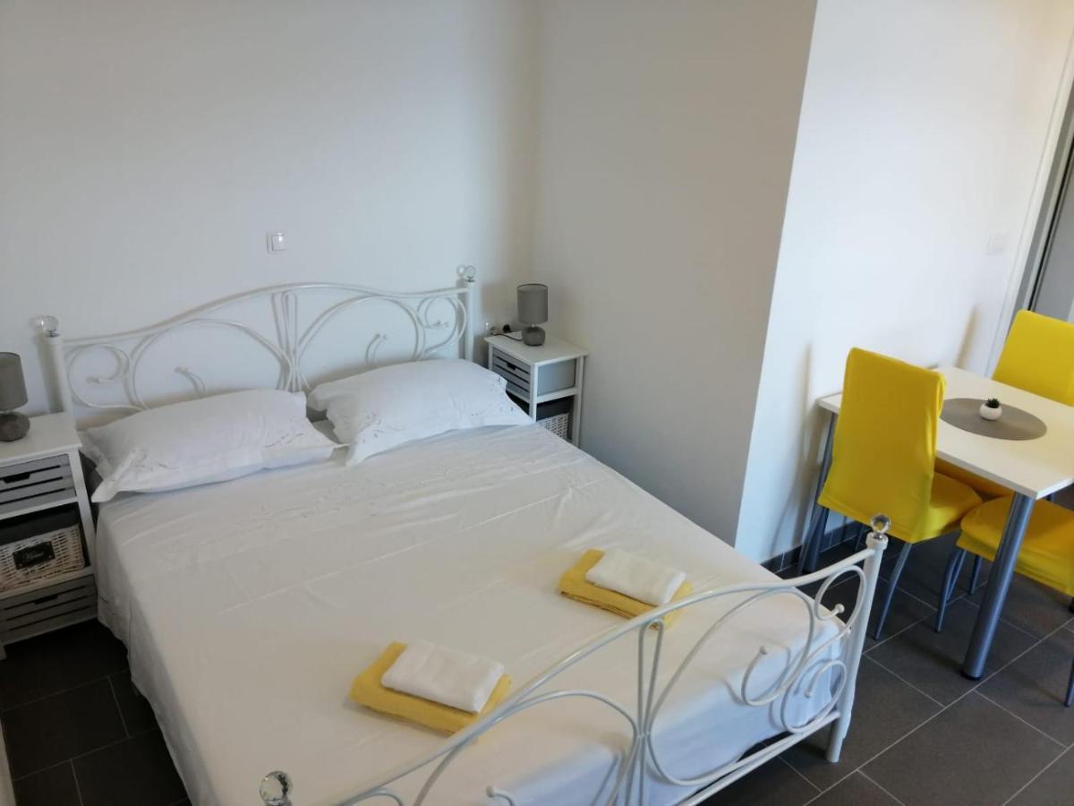 Apartmani Skalinada Marina Luaran gambar
