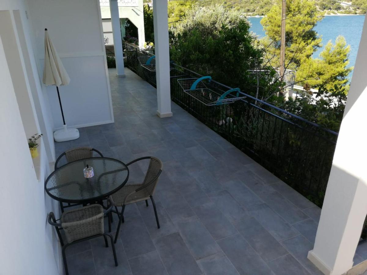 Apartmani Skalinada Marina Luaran gambar
