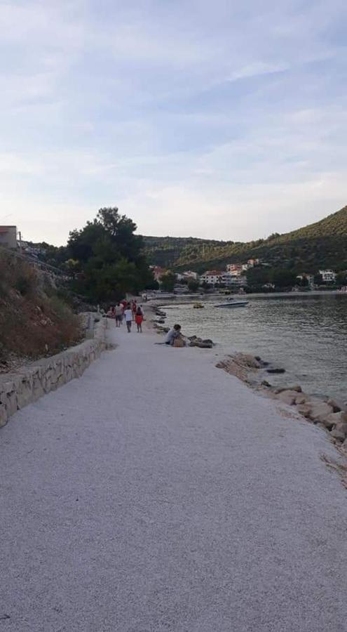 Apartmani Skalinada Marina Luaran gambar